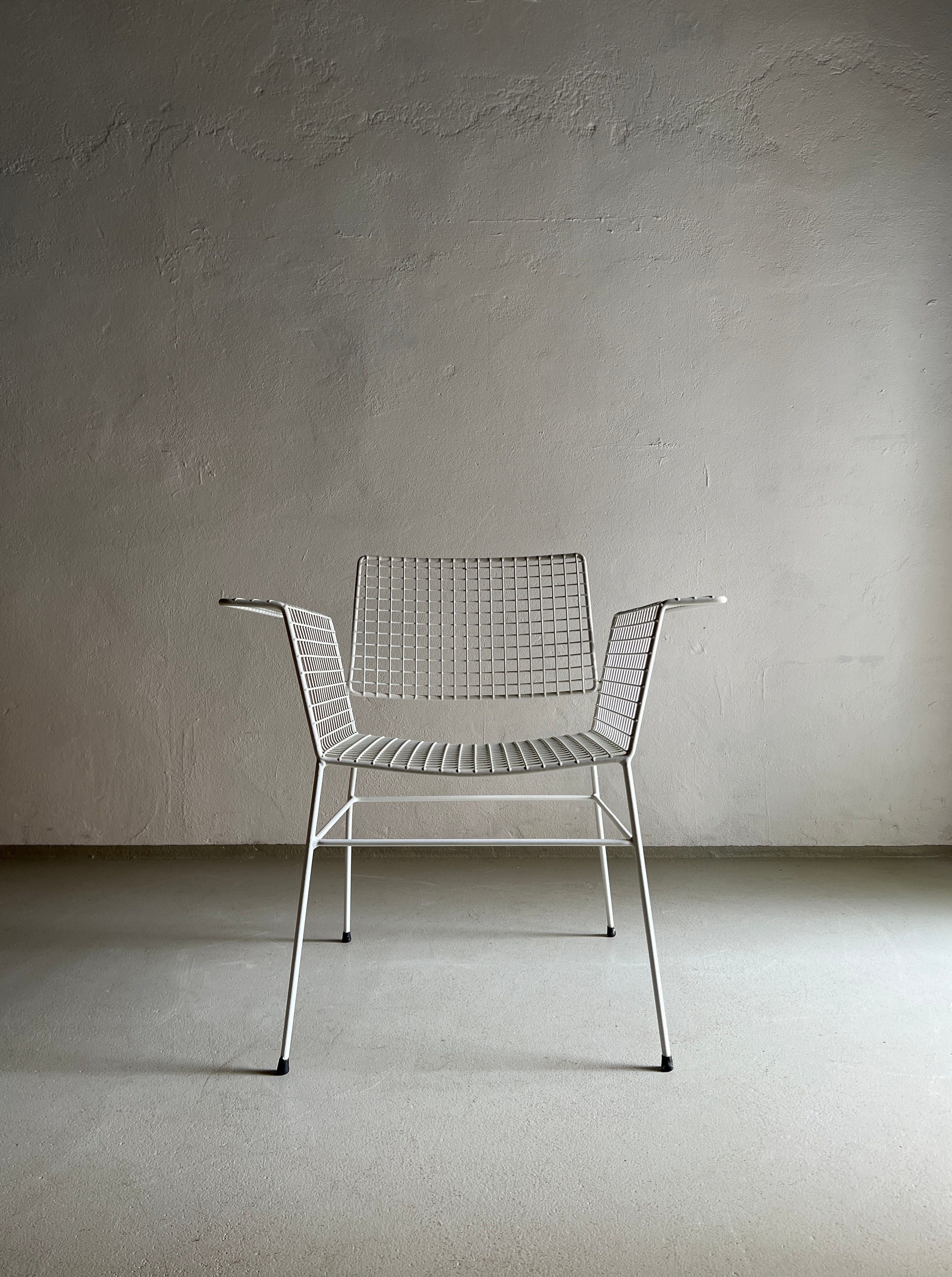 White Metal Wire Chair - Image 4