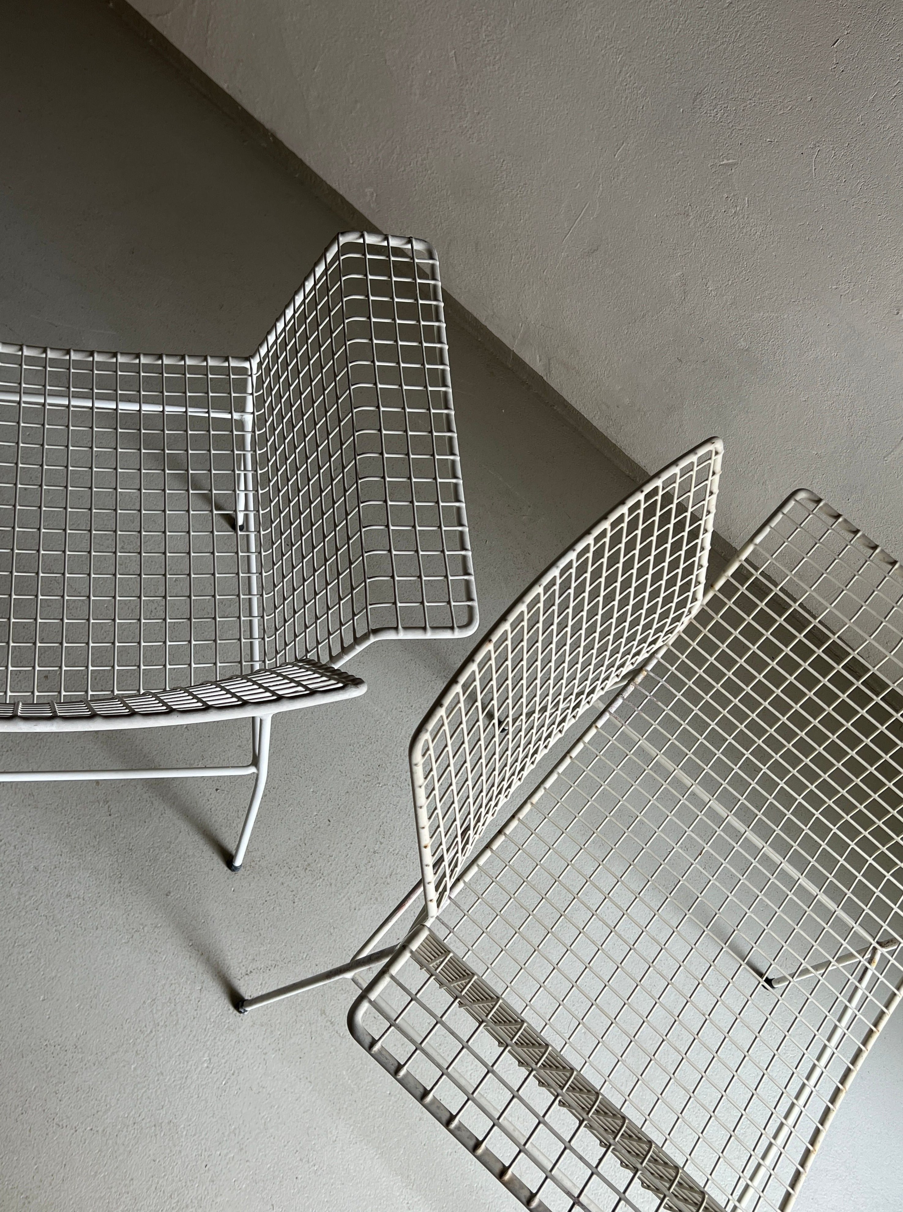 White Metal Wire Chair - Image 6