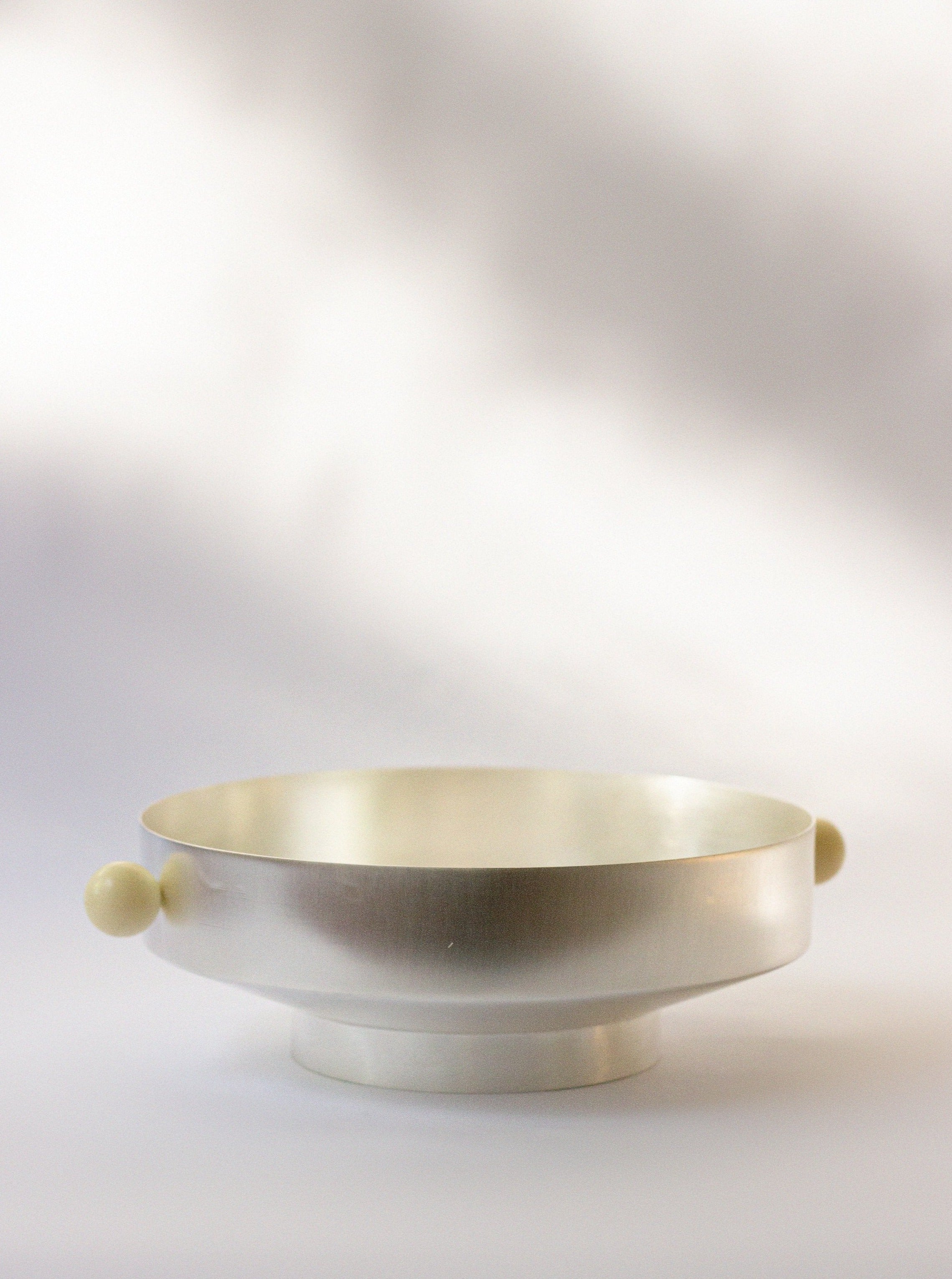 Silver-Plated Brass Fruit Bowl With Stone Handles - Image 2